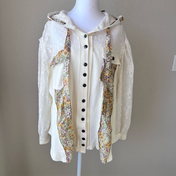 POL Floral Material & Lace Hooded Jacket Sz Medium NWT - Picture 6 of 16